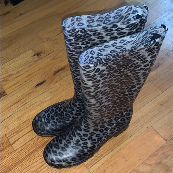 Leopard print high top rain boots - Picture 1 of 3